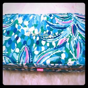 New Lilly Pulitzer travel jewelry pouch